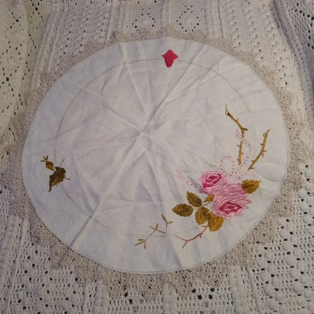 Vintage Dresser Scarf Table Runner 27